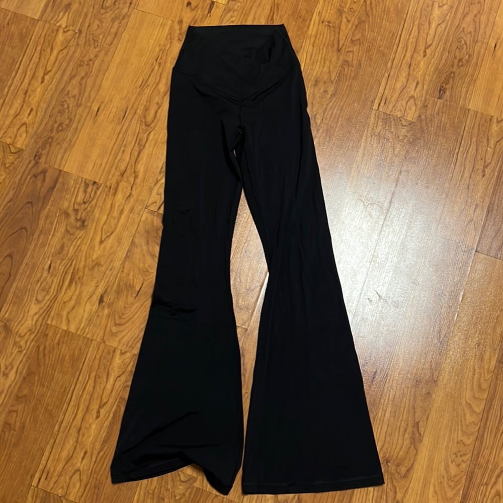 Aerie offline crisscross waist flare yoga pants